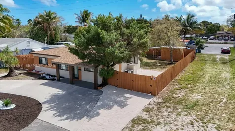 654 NW 45th Street Oakland Park FL 33309