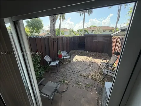 541 NW 82nd Court Miami FL 33126