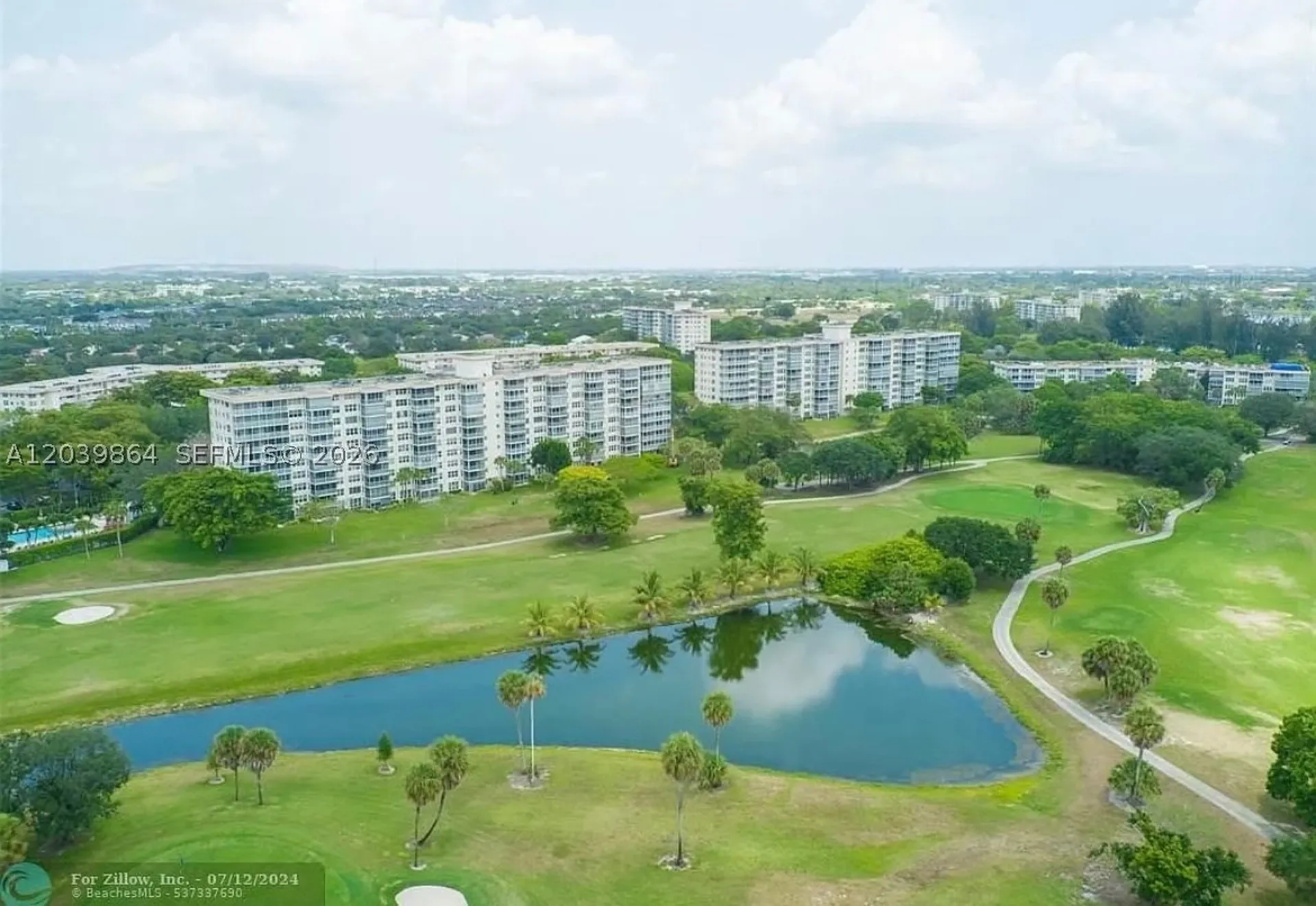 3520 Oaks Way Pompano Beach FL 33069
