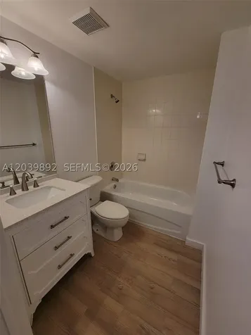1300 NE 109th Street Miami FL 33161