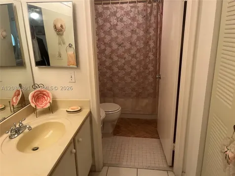 1100 SW 128th Terrace Pembroke Pines FL 33027