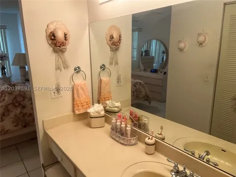 1100 SW 128th Terrace Pembroke Pines FL 33027