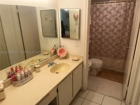 1100 SW 128th Terrace Pembroke Pines FL 33027