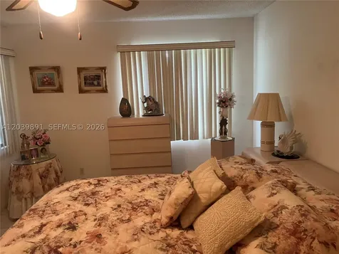 1100 SW 128th Terrace Pembroke Pines FL 33027