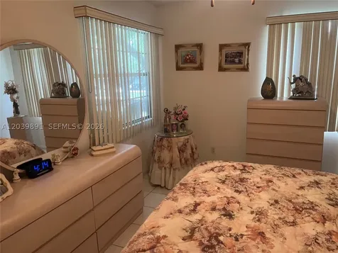 1100 SW 128th Terrace Pembroke Pines FL 33027