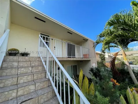 8480 SW 154th Cir Court Miami FL 33193