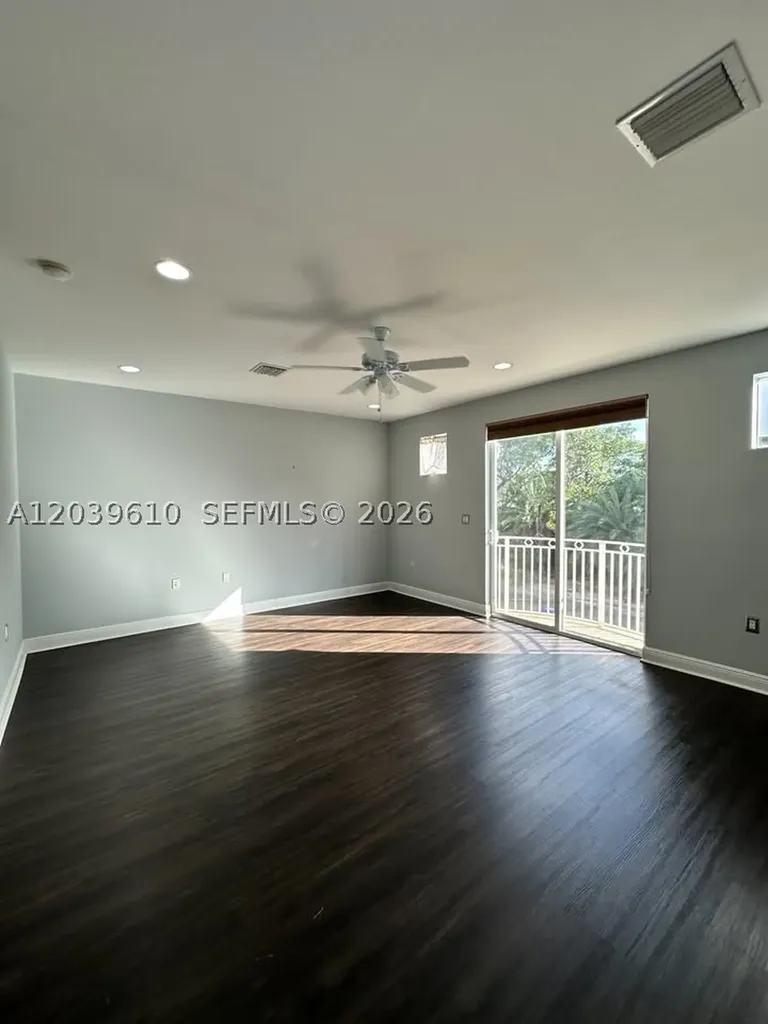 409 SW 5th Street Fort Lauderdale FL 33315