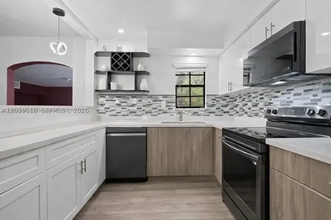 65 NW 118th Street Miami FL 33168