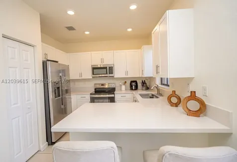 11064 W 33rd Way Hialeah FL 33018