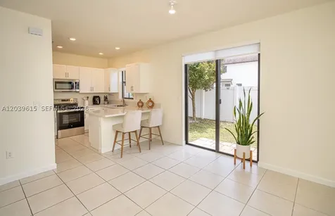11064 W 33rd Way Hialeah FL 33018