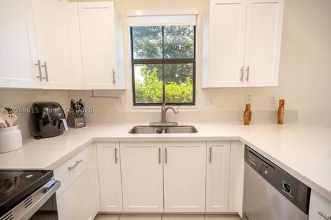 11064 W 33rd Way Hialeah FL 33018
