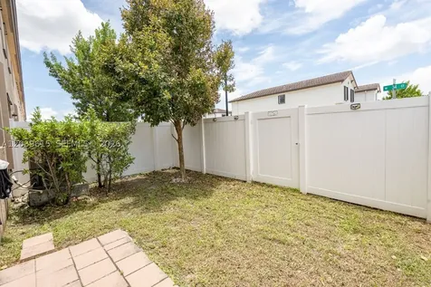 11064 W 33rd Way Hialeah FL 33018