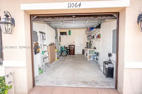 11064 W 33rd Way Hialeah FL 33018