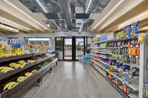 Turnkey Grocery, Convenience Store & Smoke Shop For Sale In Hialeah Hialeah FL 33012