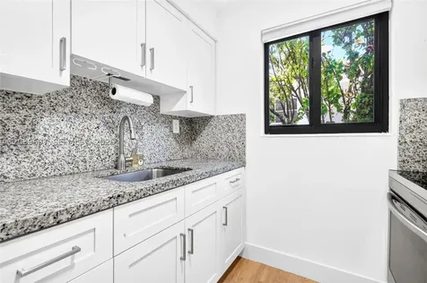 3522 SW 25th Street Miami FL 33133
