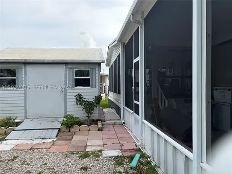 35303 SW 180th Ave 321-322 Homestead FL 33034