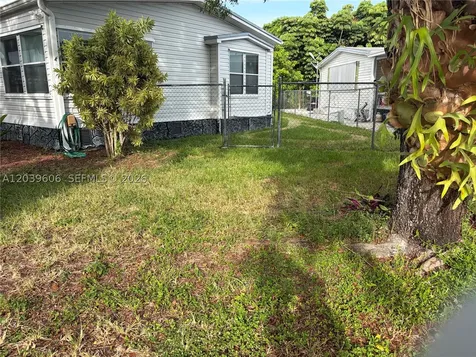 35303 SW 180th Ave 321-322 Homestead FL 33034