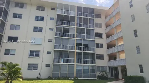 2920 Point East Drive Aventura FL 33160