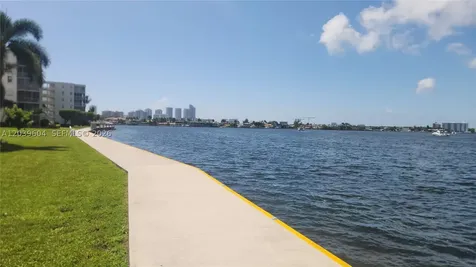 2920 Point East Drive Aventura FL 33160