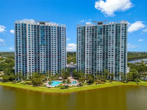 2641 N Flamingo Road Sunrise FL 33323