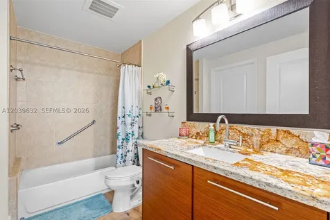 2641 N Flamingo Road Sunrise FL 33323