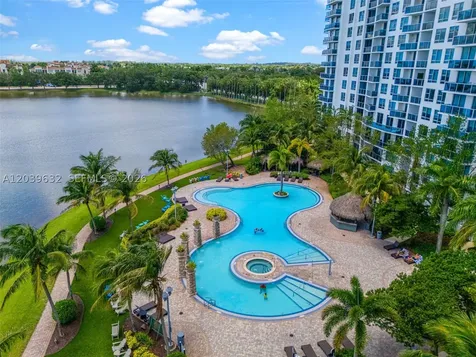 2641 N Flamingo Road Sunrise FL 33323