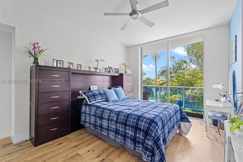 2641 N Flamingo Road Sunrise FL 33323