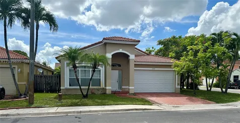 1579 SW 105th Avenue Pembroke Pines FL 33025