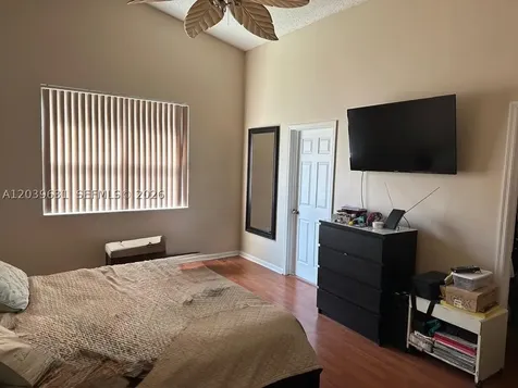 1579 SW 105th Avenue Pembroke Pines FL 33025