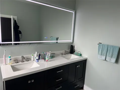 1579 SW 105th Avenue Pembroke Pines FL 33025
