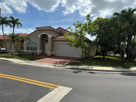 1579 SW 105th Avenue Pembroke Pines FL 33025