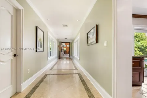 11900 SW 63rd Avenue Pinecrest FL 33156