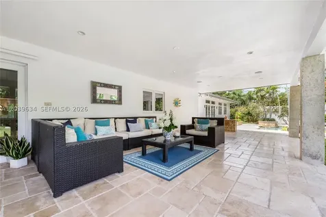 11900 SW 63rd Avenue Pinecrest FL 33156
