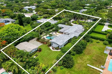 11900 SW 63rd Avenue Pinecrest FL 33156