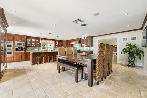 11900 SW 63rd Avenue Pinecrest FL 33156