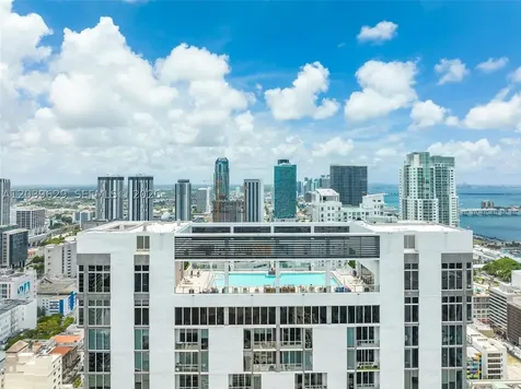 151 SE 1st Street Miami FL 33131