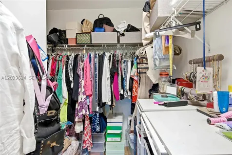 324 NE 194th Lane Miami FL 33179