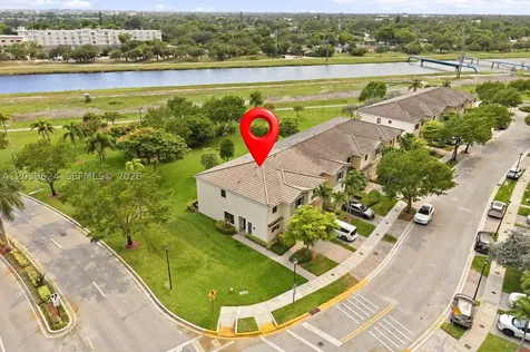 324 NE 194th Lane Miami FL 33179