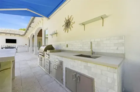 9401 SW 88th Court Miami FL 33176