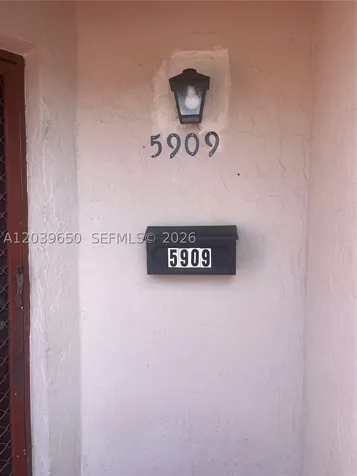 5909 SW 36th Court Davie FL 33314