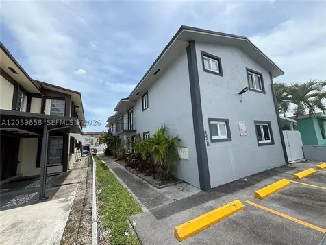 458 E 31st Street Hialeah FL 33013