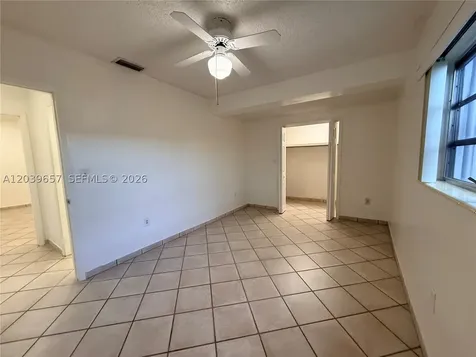 561 W 39th Street Hialeah FL 33012