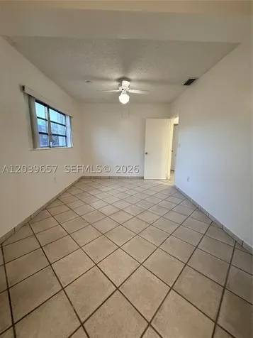 561 W 39th Street Hialeah FL 33012