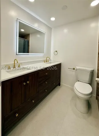 561 W 39th Street Hialeah FL 33012