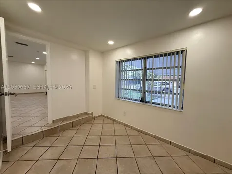 561 W 39th Street Hialeah FL 33012