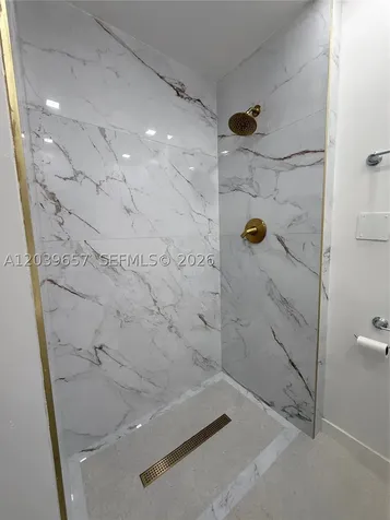 561 W 39th Street Hialeah FL 33012