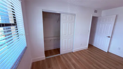 2735 W 66th Street Hialeah FL 33016
