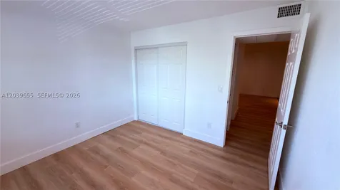2735 W 66th Street Hialeah FL 33016