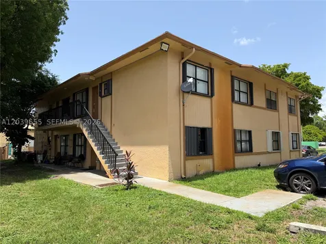 2735 W 66th Street Hialeah FL 33016