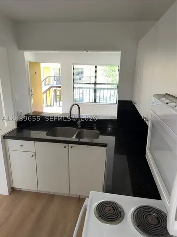 2735 W 66th Street Hialeah FL 33016